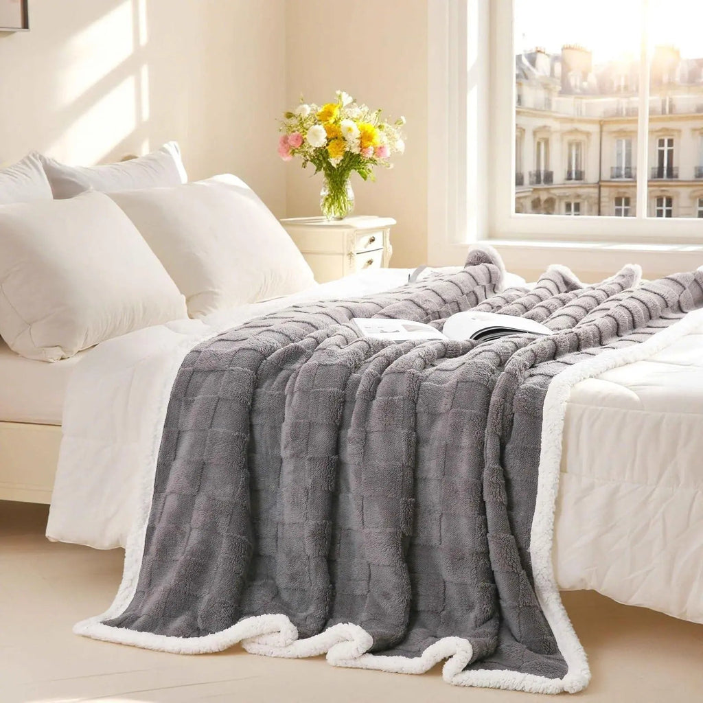 Sherpa Flannel Blanket for Bed