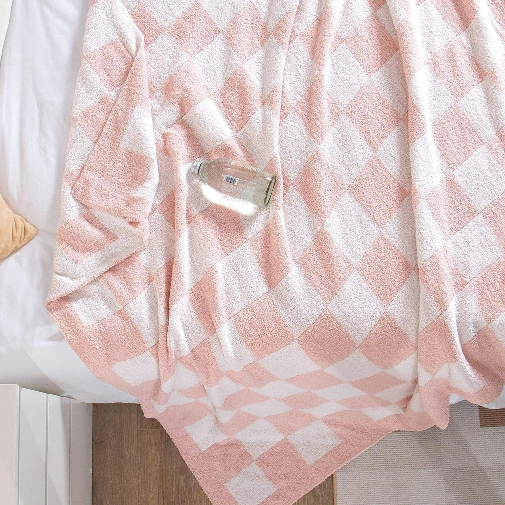 Checkered Flannel Fleece Blanket, three sizes up to 79 by 91 inches