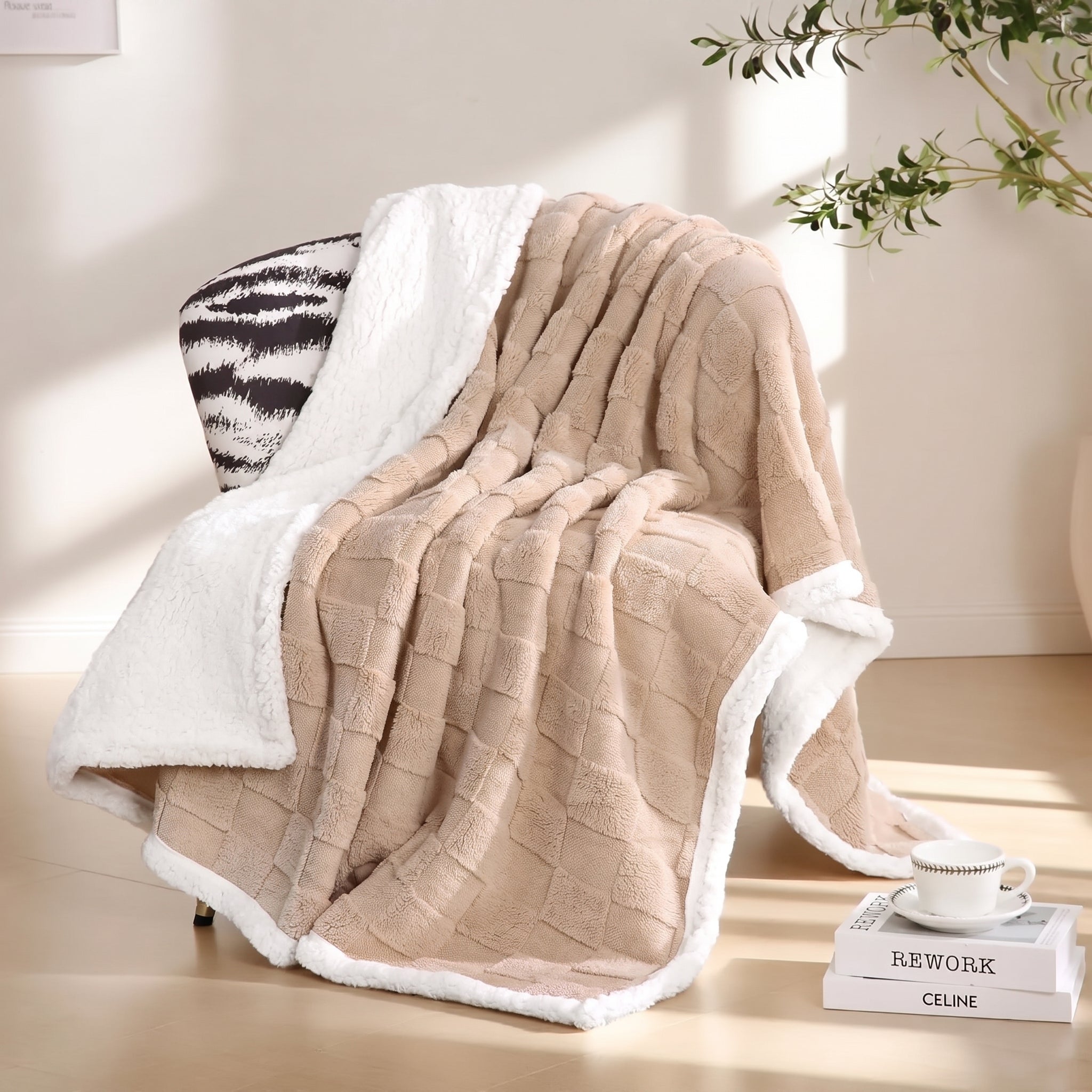 Sherpa Flannel Blanket for Bed
